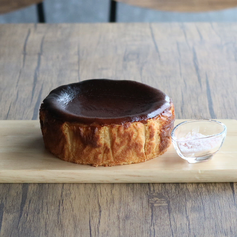塩キャラメルアムバスクチーズケーキ 5号